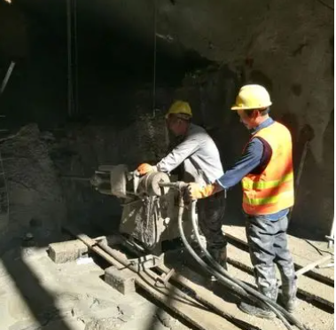 聊城水下抗分散灌浆料特点 水下不分散注浆料介绍